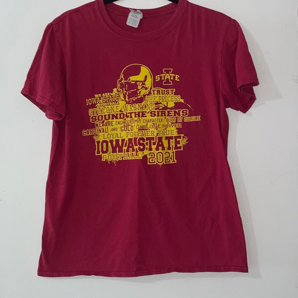 Iowa State Football T-Shirt Gildan Softstyle Maroon Cyclones 2021 Medium